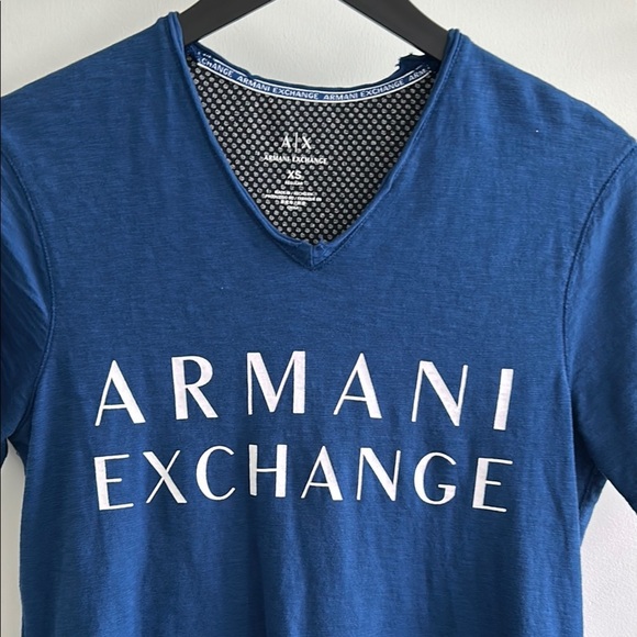 ✨Host pick✨Armani Exchange Blue T shirt with excellent condition - Picture 4 of 6